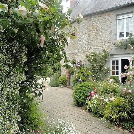 La Haute Gilberdiere Bed & Breakfast Sartilly-Baie-Bocage