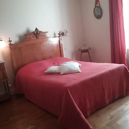La Haute Gilberdiere Bed & Breakfast 3*