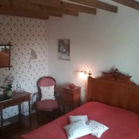 La Haute Gilberdière Couette-café 3*