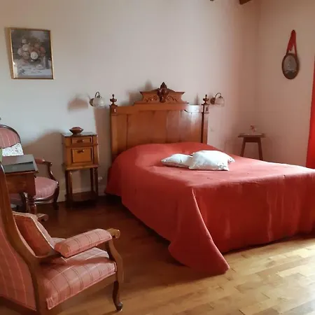 La Haute Gilberdiere Bed and breakfast