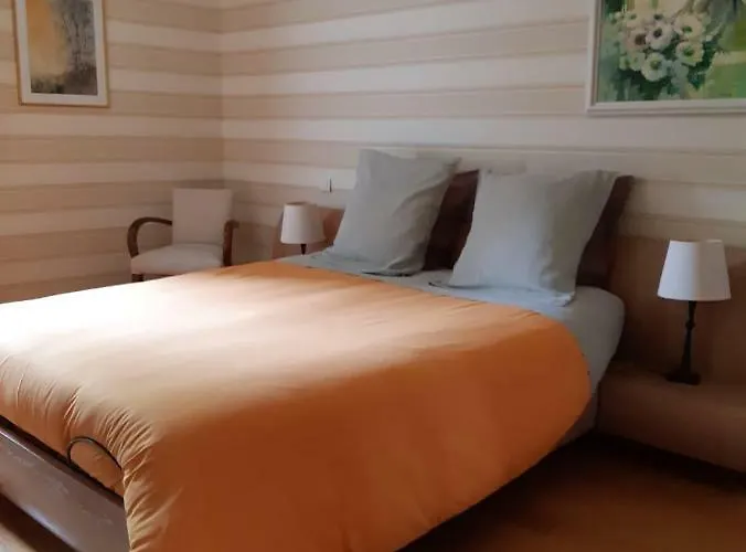 לינה וארוחת בוקר La Haute Gilberdiere