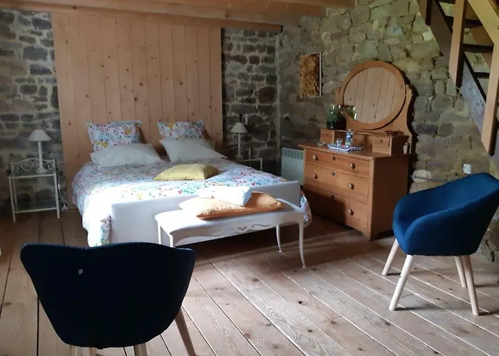 La Haute Gilberdiere לינה וארוחת בוקר