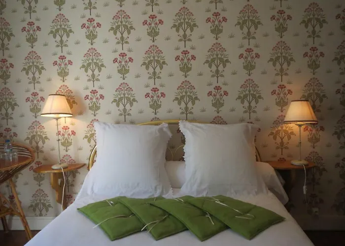 לינה וארוחת בוקר La Haute Gilberdiere